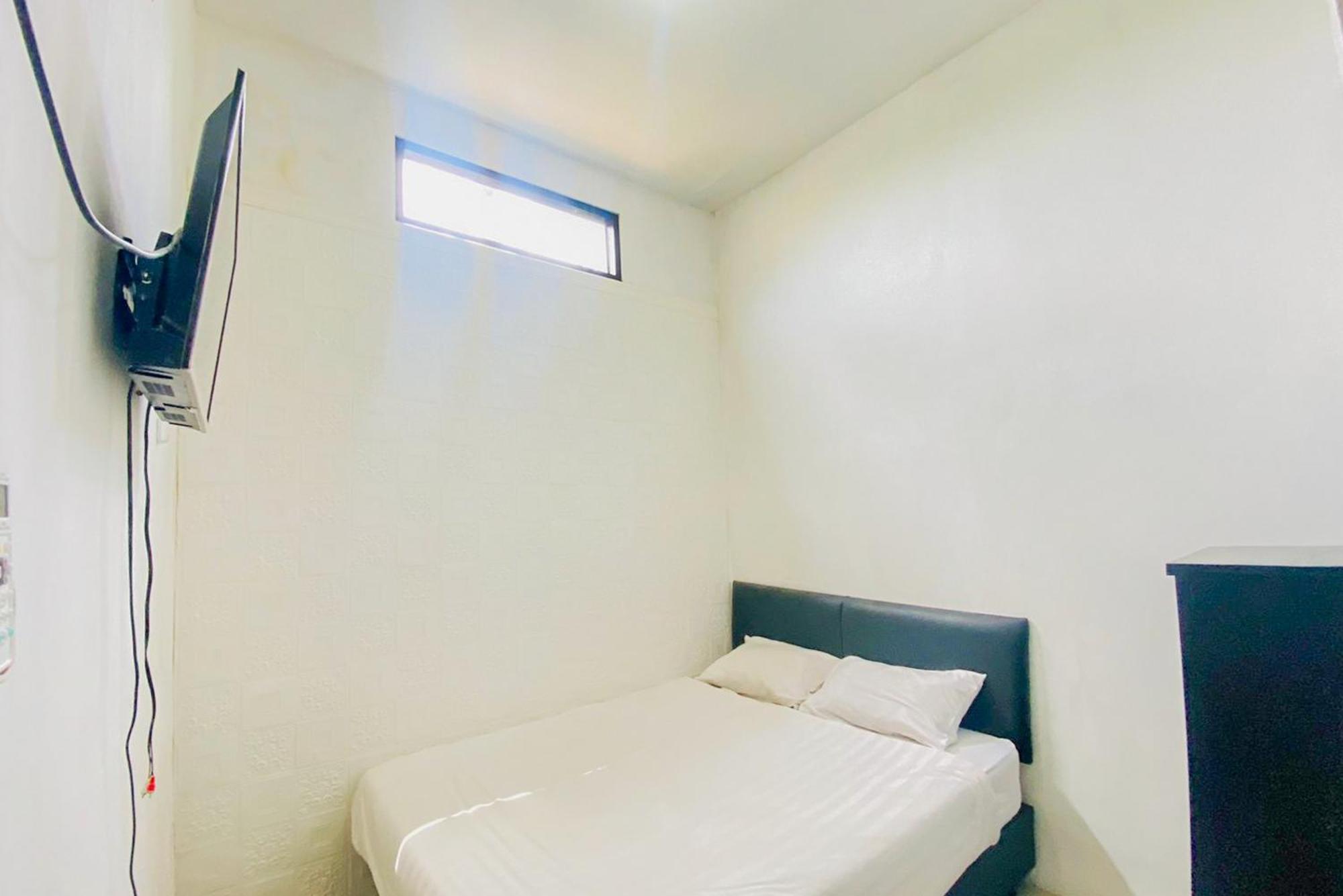 Reddoorz Syariah Near Universitas Muhammadiyah Jember Ngoại thất bức ảnh