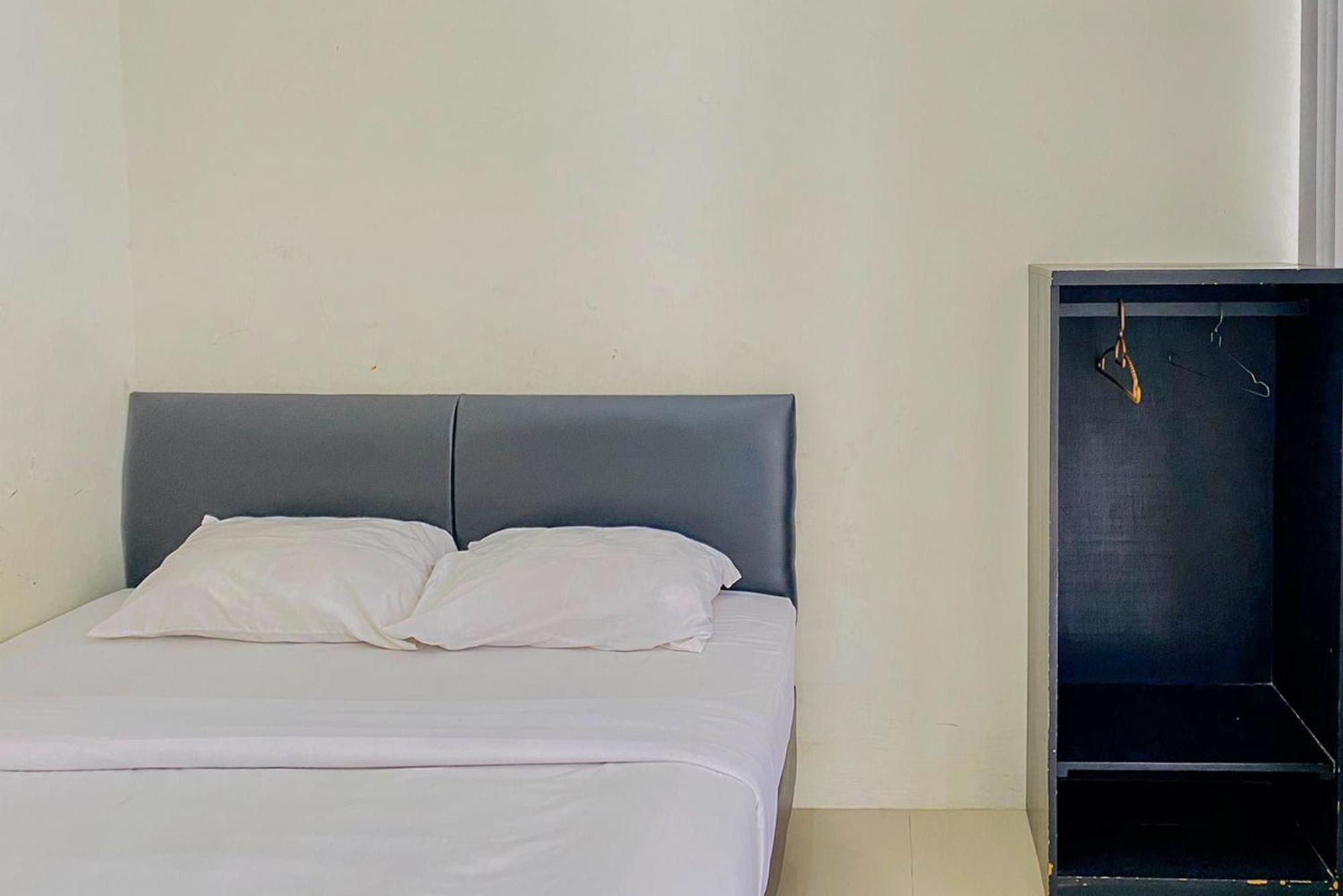 Reddoorz Syariah Near Universitas Muhammadiyah Jember Ngoại thất bức ảnh
